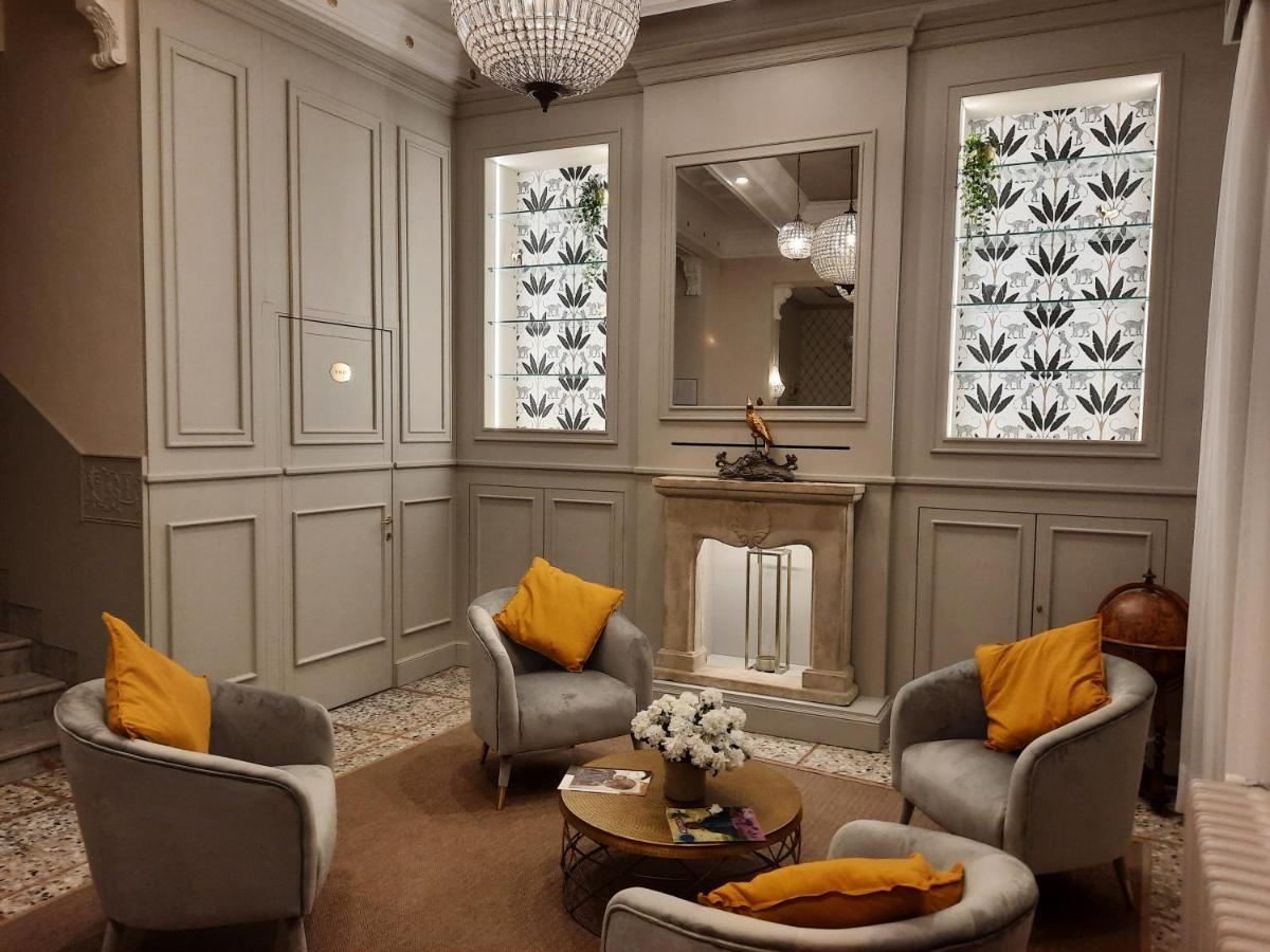 Hotel Eden Alaxi Hotels อาลัสซิโอ ภายนอก รูปภาพ